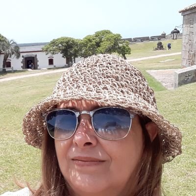 Docente de Ciencias Computacionales.
Apasionada por viajar, el campo, los caballos.