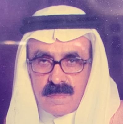 بكالوريوس تجارة قسم اقتصاد وعلوم سياسية ماجستير إدارةالأعمال جامعة سانتا كلارا ماجستير علوم دراسات المدن وماجستير اقتصاد من جامعة نبراسكا دكتوارة في تخطيط المد