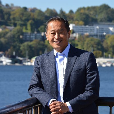 IshiiChrisR's profile picture. Publisher | Connector | Music Curator 🎶 Sharing everyday aloha 🌺 and stories that inspire creativity, culture, and community.
