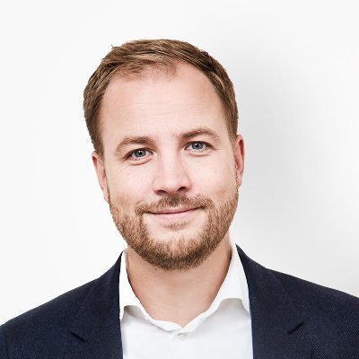 Corporate Affairs Director i Carlsberg Danmark. Tidligere særlig rådgiver for flere Venstre-ministre.