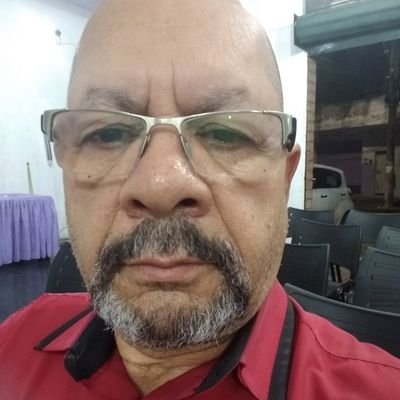 Ivan Lopes Escritor, Compositor,Autor do livro o Homem que Investigou o diabo, História de um Detetive,e a Música Festa do Tubarão, Tel-061-999238458