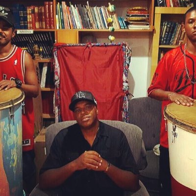 MarckBCruz's profile picture. Preto,gaúcho,ativista da cultura hip hop como trabalho social,ativista das causas pretas. Comunicador na RBSTV com pautas relacionadas às comunidades Gaúchas!!