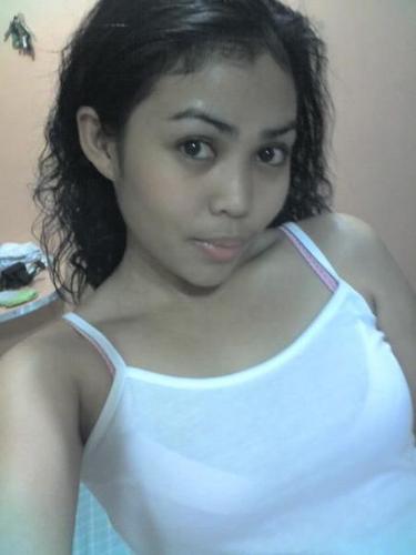 Nikitaiin710's profile picture. Your touch wraps around me,