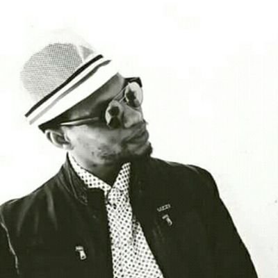 msnooks_1's profile picture. Sn👀ks &Company. Pty Ltd. presents.#Sn👀ksMan..Artist. poet. nd a father 2 ma kids😆