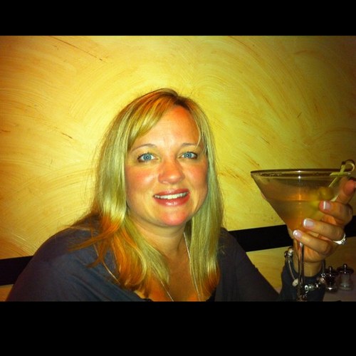 hbeau70's profile picture. 