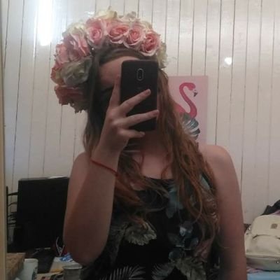 Dane405A's profile picture. ♊  seja a escuridão em meio a tanta luz...