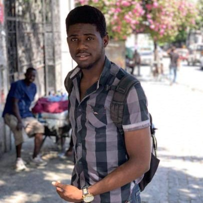 Guslyjc's profile picture. Économiste| rédacteur | Gradué en Leadership et Citoyenneté|Information Technology| Établissement : Haitian Education & Leadership Program (HELP); FSESP-UNDH