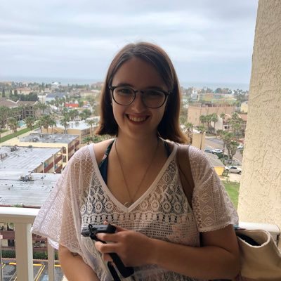 EllieLantos's profile picture. 