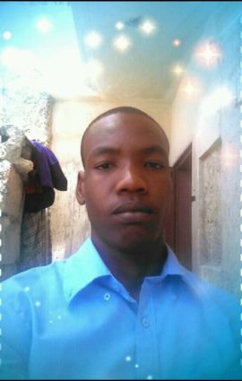 Patrick99946775's profile picture. economiste