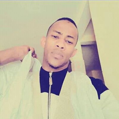 لا تقهر أحداً لتسعد نفسك،
ولا تظلم شخصاً لتبرر أخطائك،
حاول دائماً بناء سعادتك
بعيداً عن آلام الناس