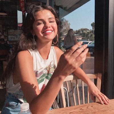 if you are broken, you do not have to stay broken  loving @selenagomez since 2008 🖤