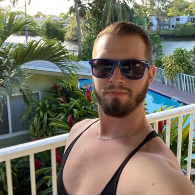 Making smiles & hardons one tweet at a time. 18+. Haciendo sonrisas y pollas duras. AsherDevinXXX@yahoo.com to inquire. Cashapp: $AsherDevin