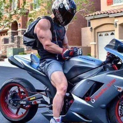 super2k3's profile picture. #Bitcoiner #创业者 #科技公司创始人 #爱人民
2018年先暴赚，再暴亏，2019消沉一年，2020东山再起，高峰时有700多个比特币，各种折腾，还有不到一半了，希望拿住，赚安稳钱，小钱合约赌命运，大钱长期投现货，同价值观者互关🍀