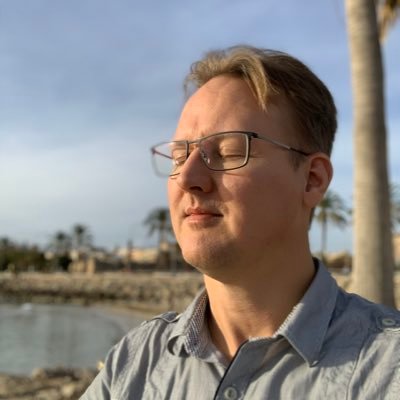 Professional macOS and iOS software developer. Porsche enthusiast on and off the track.