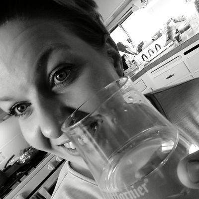 mdrabideau's profile picture. Just a small town girl, living in a lonely world.