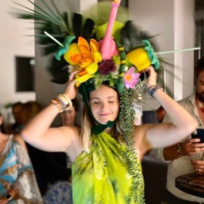 moniquebredell's profile picture. Just making a profile so that I can read tweets from people I don't know.