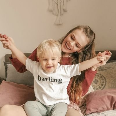 Freelance Graphic Designer & Digital Artist
Ex - Parenting blogger 
Content Creator: https://t.co/8LoOeyhWQp
📺 As seen on Channel 5 and BBC Radio 5 Live