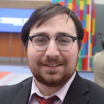 etanvann's profile picture. In the middle of all middles, and beginning of all beginnings