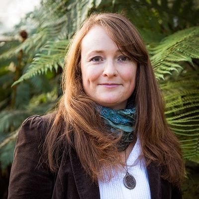 TraceyDParker's profile picture. I design stylish and responsive landscape spaces for private and commercial clients.