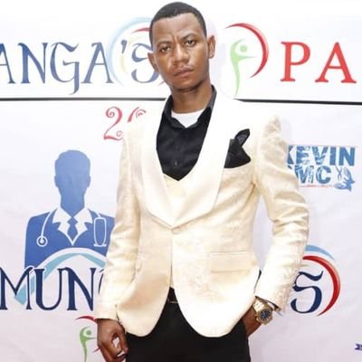 mia_chouchou's profile picture. docteur en medecine