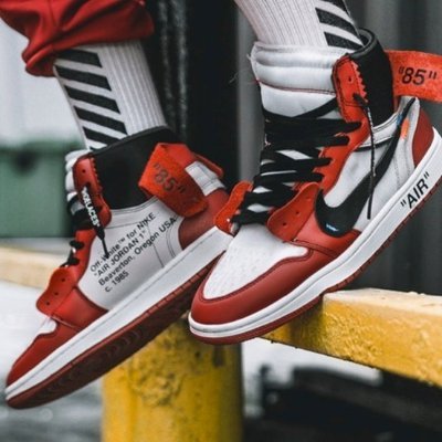 993De's profile picture. Sneakers