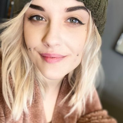 @CocoHughesArt