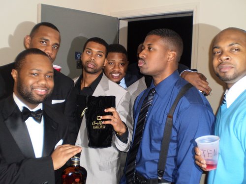 #Akron #Cleveland #alphaphialpha #trakblazas http://t.co/v9zsFycH http://t.co/vrp8QksV is a vlog with everything you need to keep you entertained. Check it out.