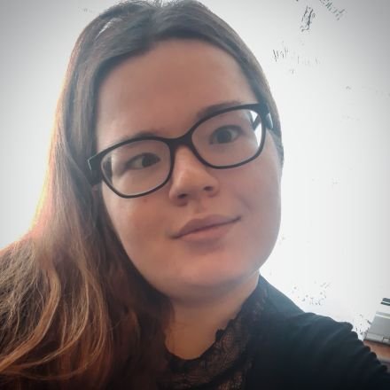 AlizHanak's profile picture. 