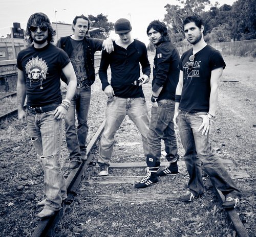 DIXIEMUSIC's profile picture. Spreading the Rock 'n' Roll Party where ever they go.