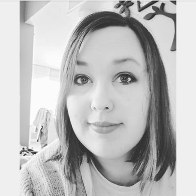 Teen Librarian/Canadian History nerd, with a love books, bones, and all things creepy. Crushing Library Tiktok.