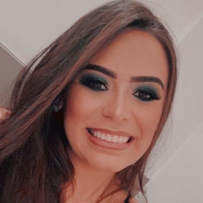 thayannemenezs's profile picture. Advogada.