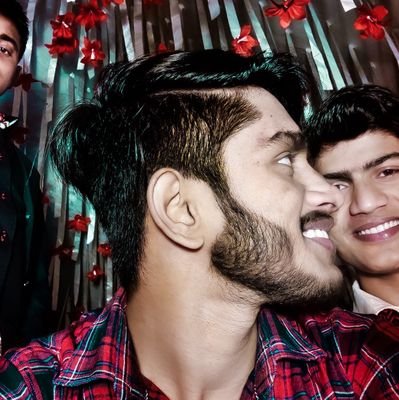 raeeszaadah's profile picture. ▶️ʏᴏᴜᴛᴜʙᴇʀ || ᴀᴛʜᴇʟᴇᴛᴇ || sᴛᴜᴅᴇɴᴛ 📷 :-instagram.com/raeeszaadah?ut… ▶️YouTube :-youtube.com/channel/UCw5eN… #tecoritham