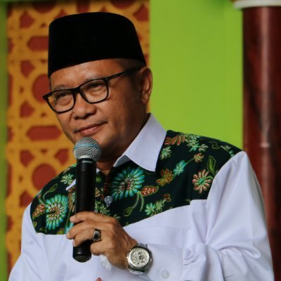 Akun resmi Yayasan Al Jihad Surabaya #BarokahSelamanya | IG: @yayasanaljihad @santrialjihad @santrikoplaq | YouTube Channel : Yayasan Al-Jihad Surabaya