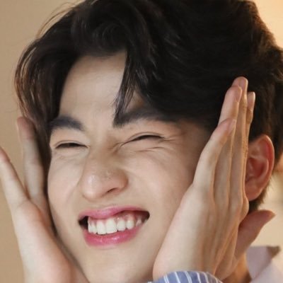 roongring7's profile picture. ใสๆๆ