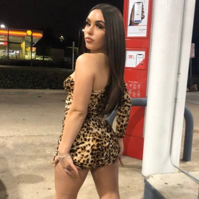 yungdenay's profile picture. https://t.co/dPoqsVVjfr