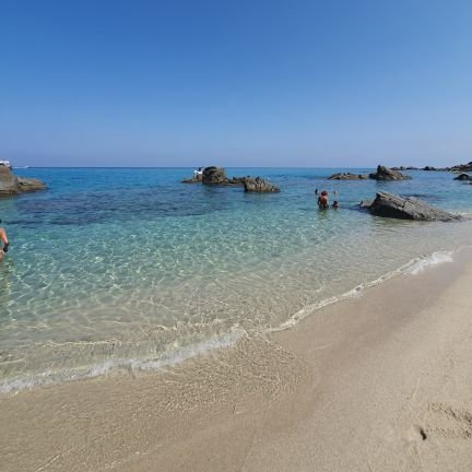 Credo negli esseri umani. Credo nell'amore. Credo nelle emozioni. Credo in chi è empatico.