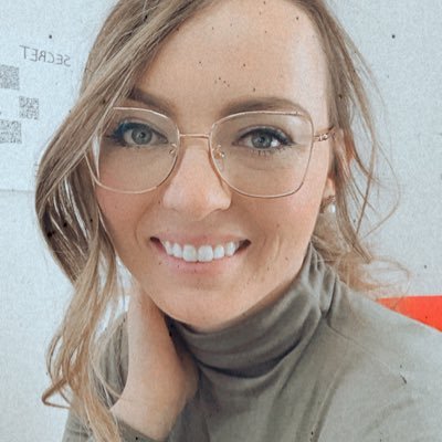 Stratège en médias sociaux chez @_Absolu
