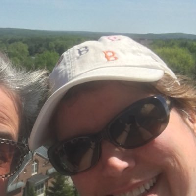 Wife, Mom, CI loving French teacher, reader!