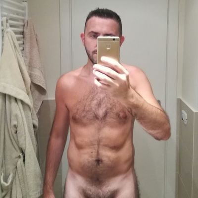 Naturist. Exhibitionist. Sex is my passion. Always horny. Follow me and i'll do the same. DM open