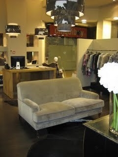 The Room Moda y Complementos diferentes para ella.
Almatrichi, Silvian Heach,M&K, Suncoo,...
C.C.LOS CANTONES VILLAGE y C.C.MARINEDA CITY