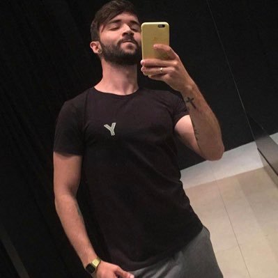 e que se foda o personagem q quer me ver infeliz |@vascodagama