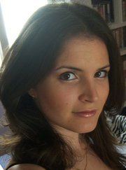 CintiaAlbiach's profile picture. Comunicadora empedernida y con un vicio confesable: clasificar objetos por épocas y estilos