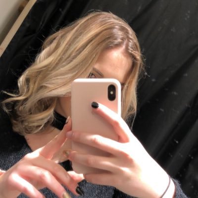 Magaliroehrbein's profile picture. 💫