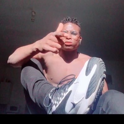 John70152157's profile picture. je prende le poids c’est mon travail dans ma vie préféré ❤️❤️🏋️‍♂️🏋️‍♂️🏋️‍♂️🏋🏾‍♂️