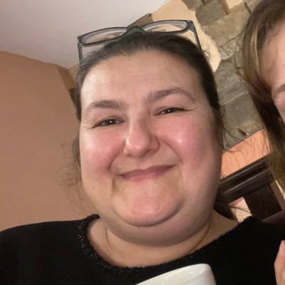 Lara68445690's profile picture. 