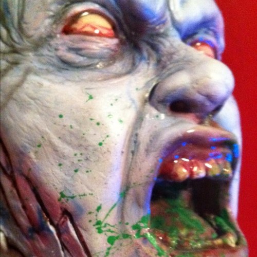 zombiemickey's profile picture. hail to the king baby!