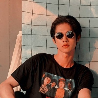 itsmrsun00's profile picture. 