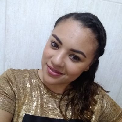 Apenas sorrindo e fazendo sorrir 😉