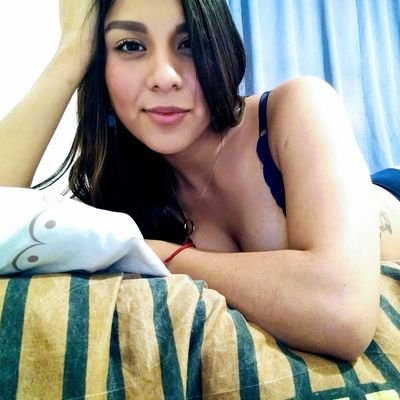 carolhyna120's profile picture. La educación es el arma más poderosa que puedes usar para cambiar al mundo 🌍