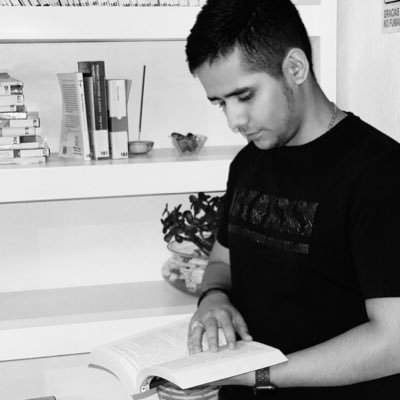 JorgestebanD's profile picture. Simplemente soy un joven hedonista , me gusta hablar de política , literatura y historia .